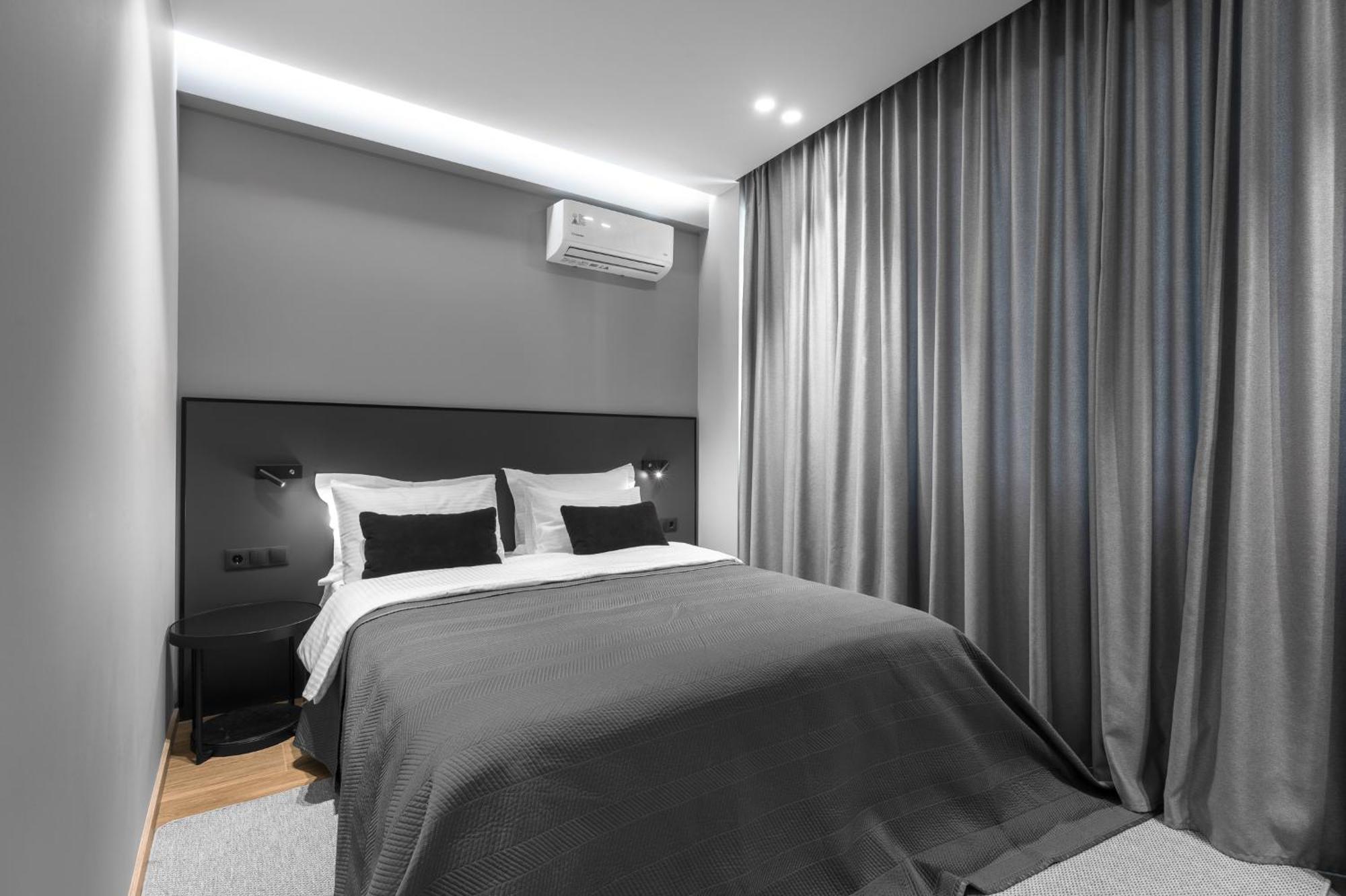 No9, Chic & Modern 2Bdr Apartment In The Centre Of เทสซาโลนิกิ ภายนอก รูปภาพ