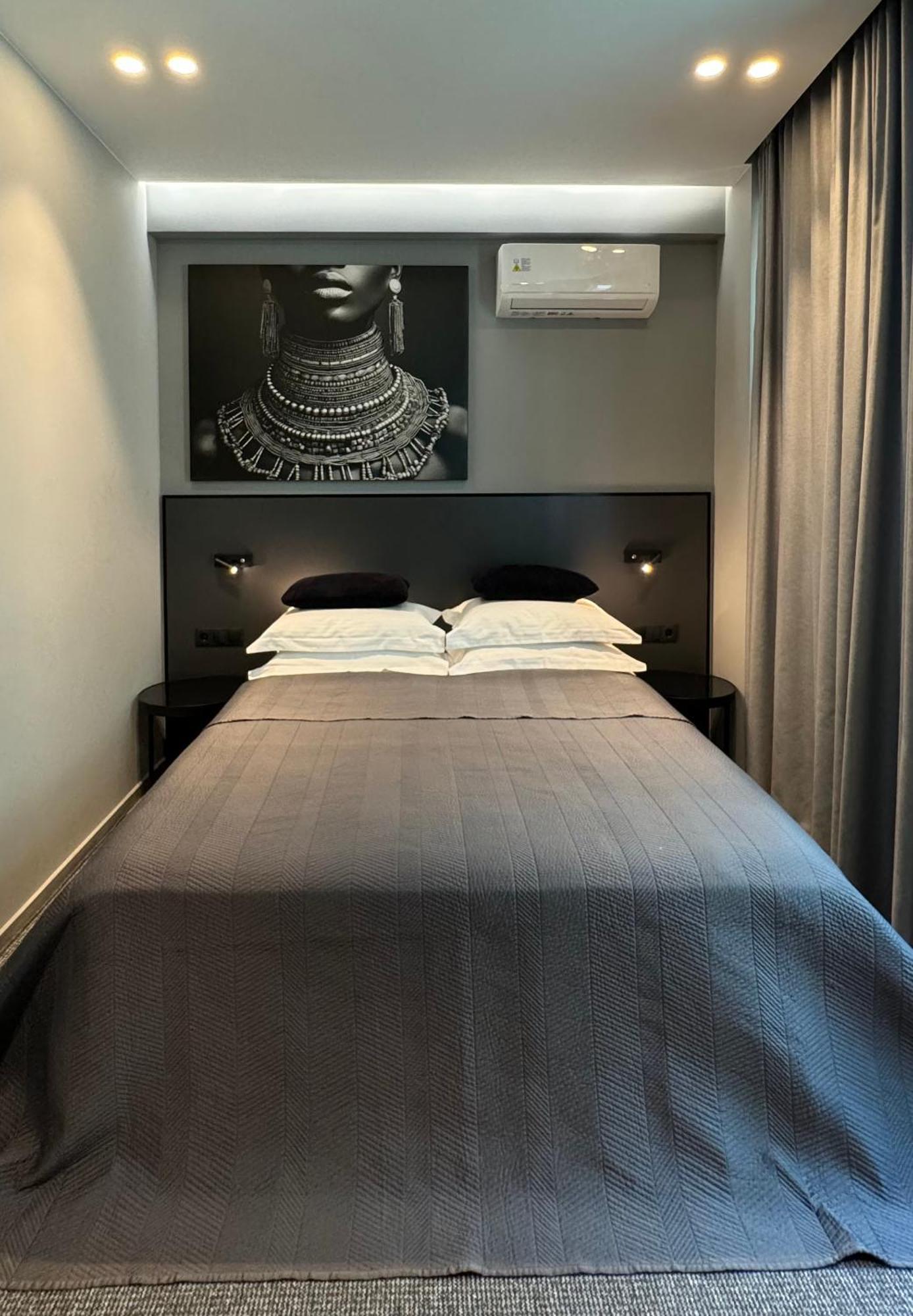 No9, Chic & Modern 2Bdr Apartment In The Centre Of เทสซาโลนิกิ ภายนอก รูปภาพ